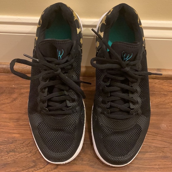 Nike Flare 2 Women’s Tennis Shoes Size 9 - Picture 2 of 5